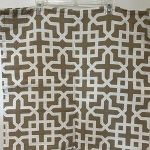 Pottery Barn Pillow Cover Geometric Design Tan and White 24x24